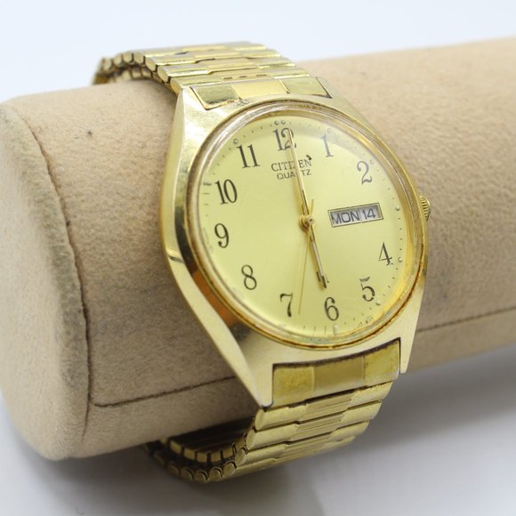 Vintage CITIZEN Quartz Men's Retro Classic Gold Tone Watch Expandable Band 90's - Picture 2 of 7